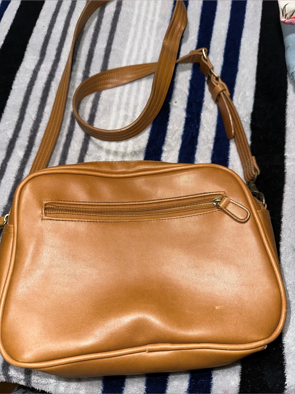 Classic Tan Crossbody leather Everyday Shoulder Bag vintage